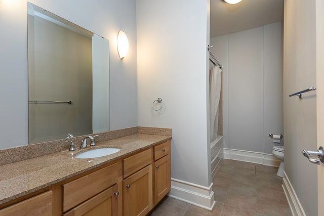 648 S Riverside Dr Apt 316, Memphis, TN 38103