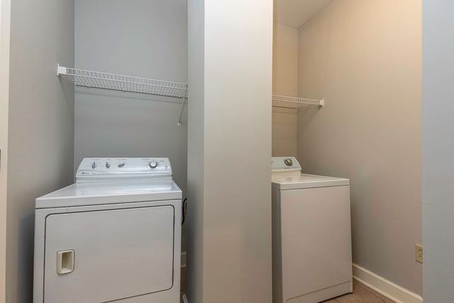 648 S Riverside Dr Apt 316, Memphis, TN 38103