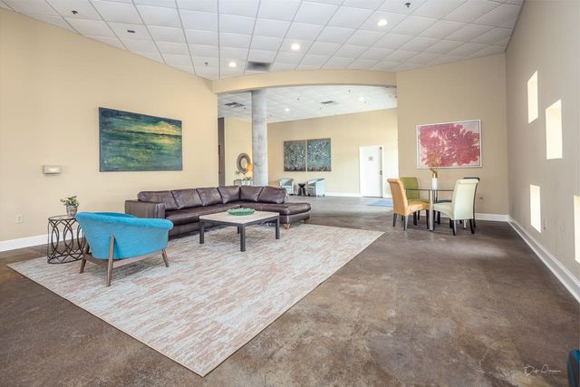 648 S Riverside Dr Apt 316, Memphis, TN 38103