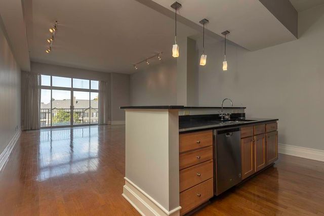 648 S Riverside Dr Apt 316, Memphis, TN 38103