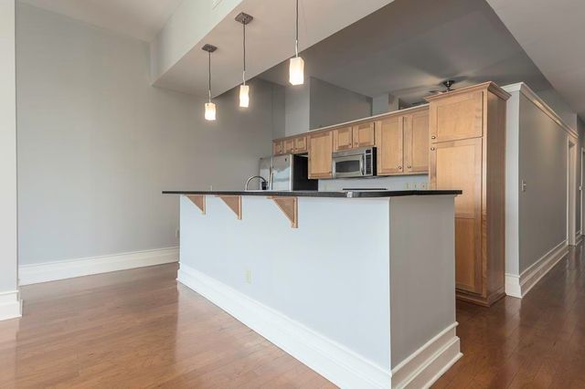 648 S Riverside Dr Apt 316, Memphis, TN 38103
