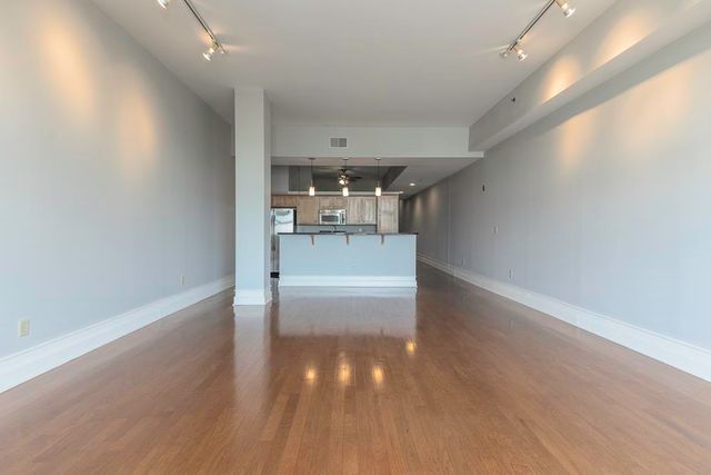 648 S Riverside Dr Apt 316, Memphis, TN 38103