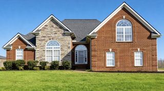 103 Stonefield Dr, Mount Juliet, TN 37122