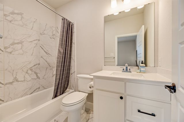 1753 Sir Dustin Lane, Carrollton, TX 75010