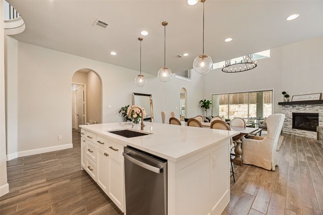 1753 Sir Dustin Lane, Carrollton, TX 75010