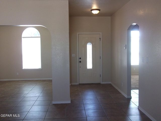 5823 MANCHESTER Drive, Santa Teresa, NM 88008