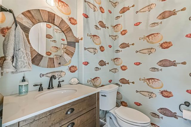 6 Compass Circle, Galveston, TX 77554