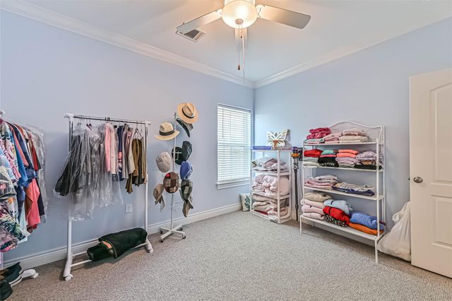 6 Compass Circle, Galveston, TX 77554