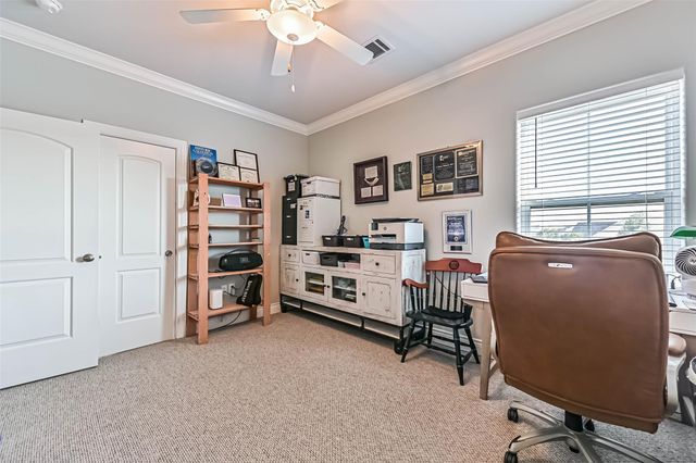 6 Compass Circle, Galveston, TX 77554