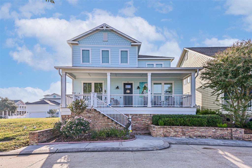 6 Compass Circle, Galveston, TX 77554