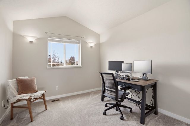 2605 W Graves Rd, Spokane, WA 99208