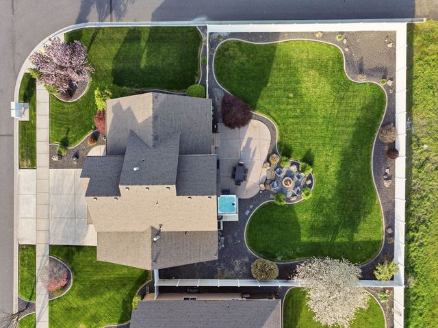 2605 W Graves Rd, Spokane, WA 99208