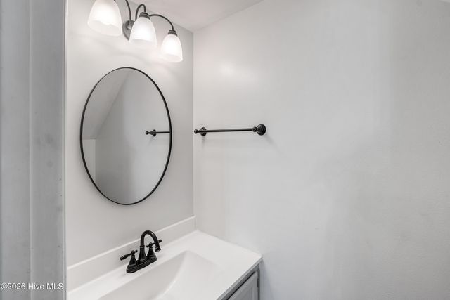 5050 Lamppost Circle, Wilmington, NC 28403