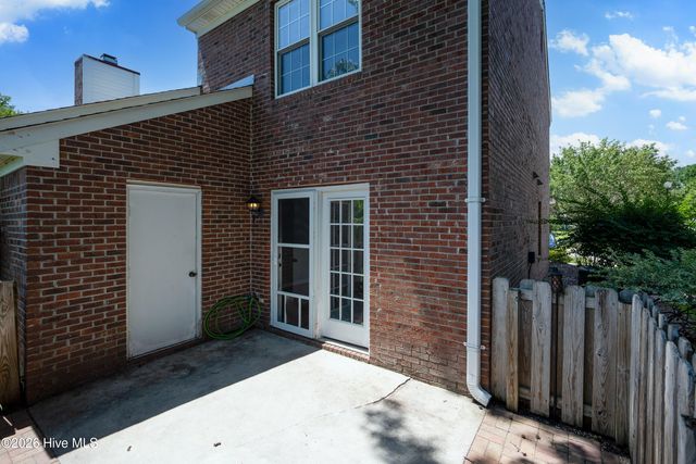 5050 Lamppost Circle, Wilmington, NC 28403