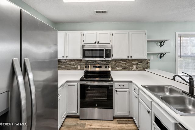 5050 Lamppost Circle, Wilmington, NC 28403