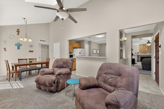 10204 Cartagena Avenue SW, Albuquerque, NM 87121