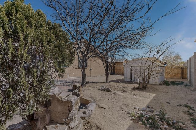 10204 Cartagena Avenue SW, Albuquerque, NM 87121