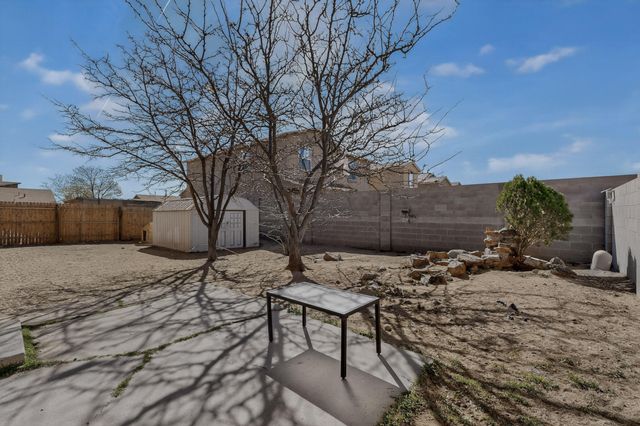 10204 Cartagena Avenue SW, Albuquerque, NM 87121