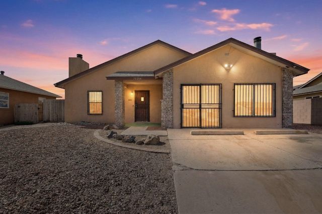 10204 Cartagena Avenue SW, Albuquerque, NM 87121