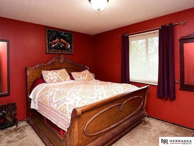 12004 N 157th Street, Bennington, NE 68007