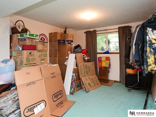 12004 N 157th Street, Bennington, NE 68007