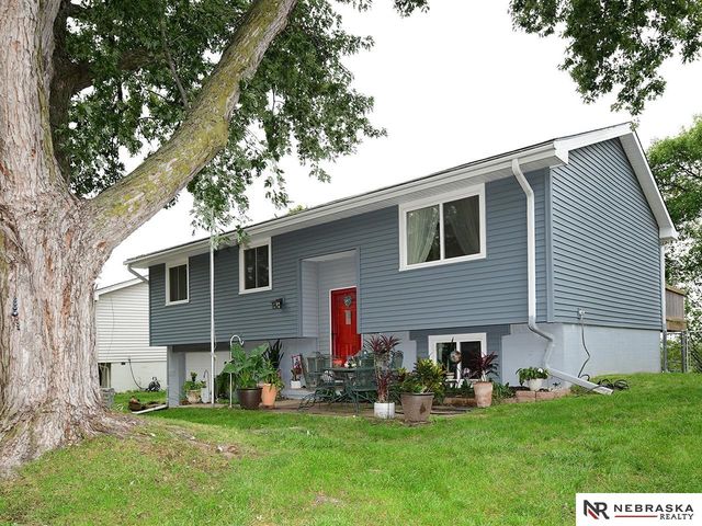 12004 N 157th Street, Bennington, NE 68007