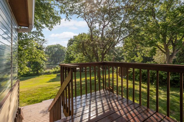 8473 Meadow Lake Road N, New Hope, MN 55428