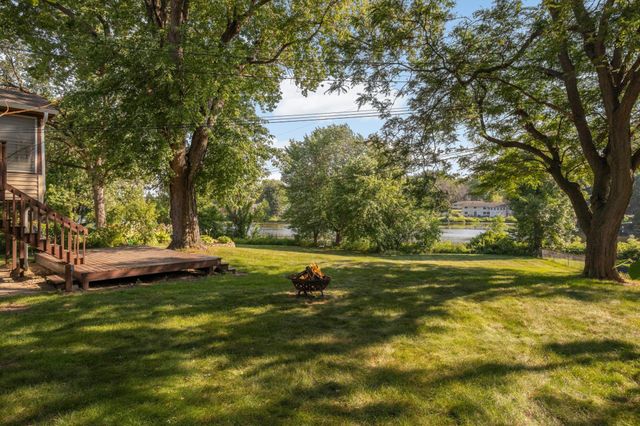 8473 Meadow Lake Road N, New Hope, MN 55428