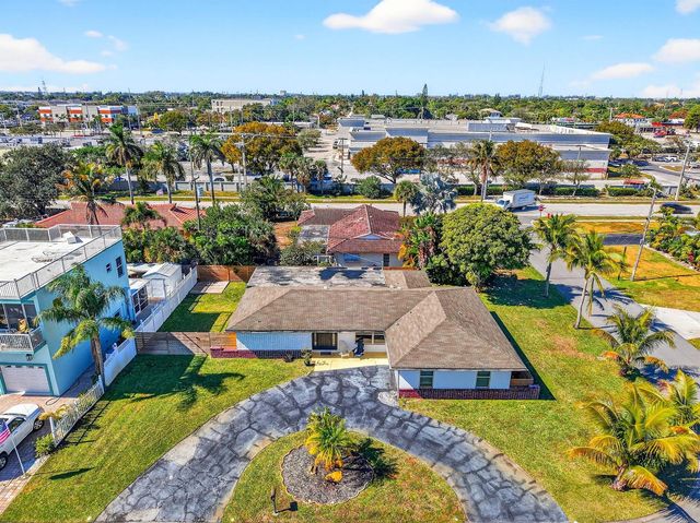 3651 Palm Drive, Riviera Beach, FL 33404