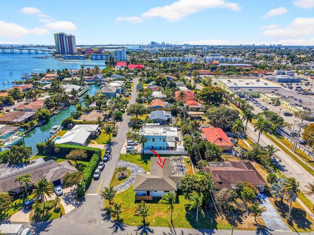 3651 Palm Drive, Riviera Beach, FL 33404