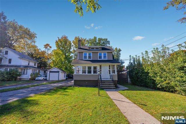 54 Bogert Street, Teaneck, NJ 07666