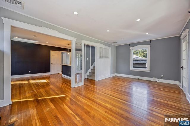 54 Bogert Street, Teaneck, NJ 07666