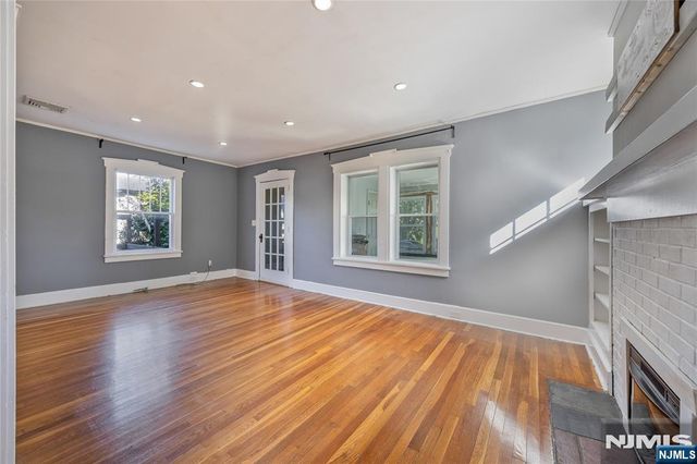 54 Bogert Street, Teaneck, NJ 07666