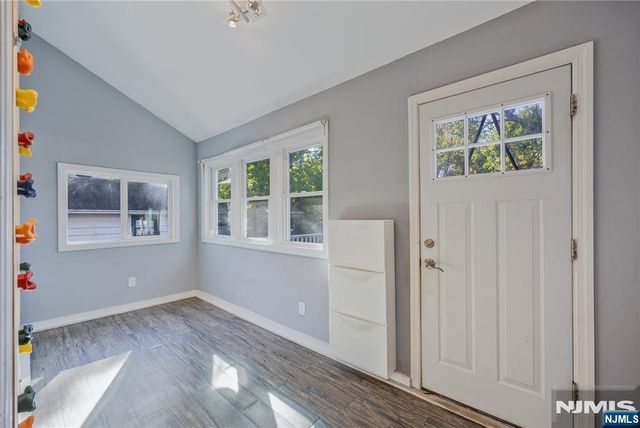 54 Bogert Street, Teaneck, NJ 07666