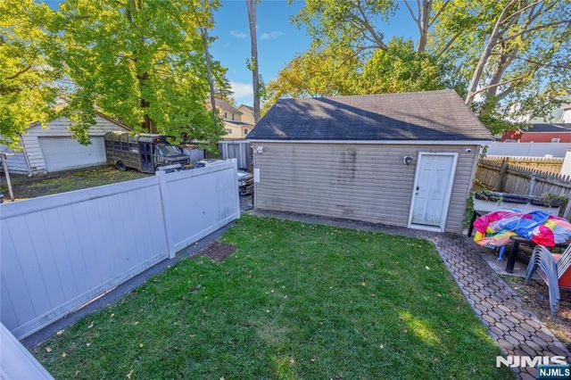 54 Bogert Street, Teaneck, NJ 07666