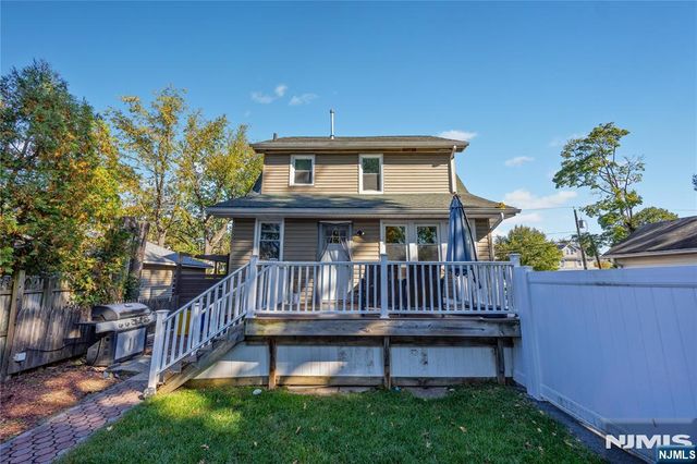 54 Bogert Street, Teaneck, NJ 07666