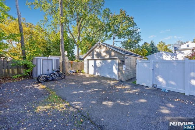 54 Bogert Street, Teaneck, NJ 07666
