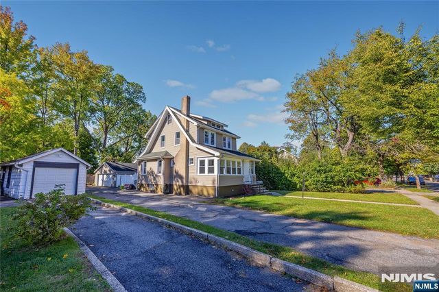 54 Bogert Street, Teaneck, NJ 07666