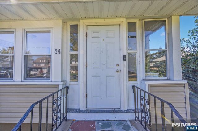54 Bogert Street, Teaneck, NJ 07666