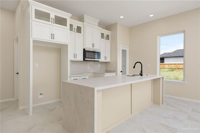 1101 N Altuve Drive, Edinburg, TX 78541
