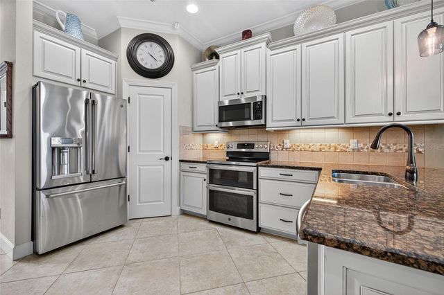 6080 MOORINGS DRIVE S, St Petersburg, FL 33712