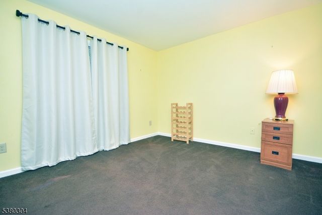 63 Augusta Dr, Clinton Twp., NJ 08801