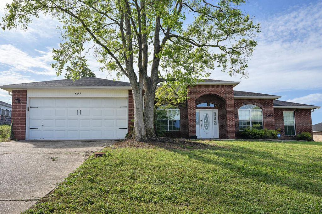 455 Jillian Drive, Crestview, FL 32536