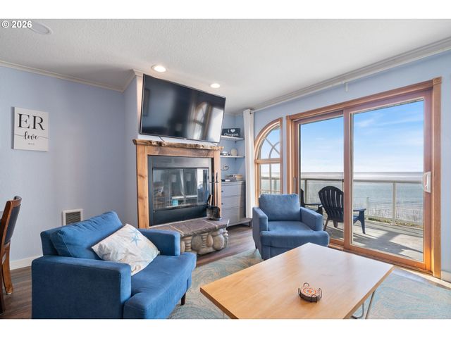 1060 First St W, Netarts, OR 97143