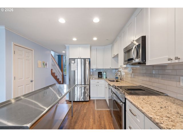 1060 First St W, Netarts, OR 97143