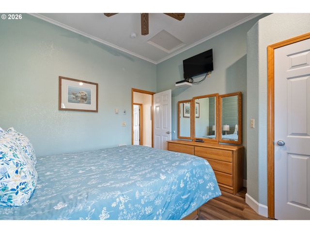 1060 First St W, Netarts, OR 97143