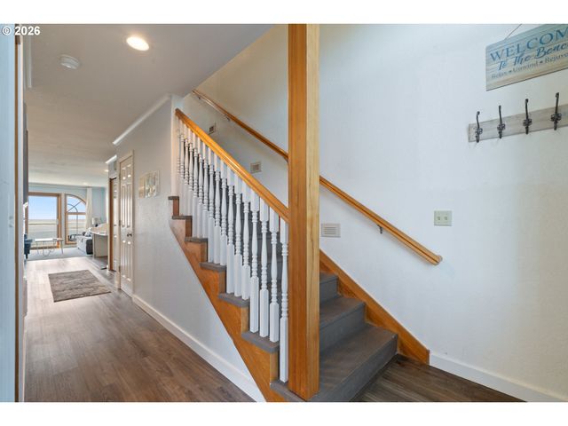 1060 First St W, Netarts, OR 97143