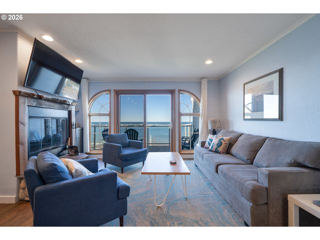 1060 First St W, Netarts, OR 97143