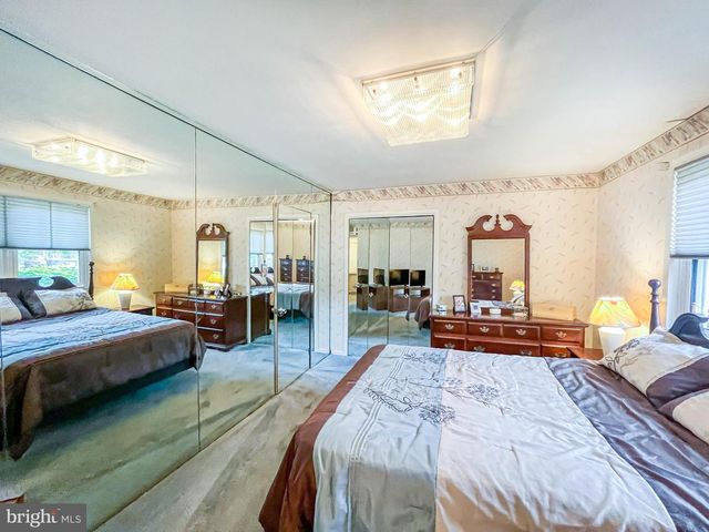 2514 HELEN DR W, Northfield, NJ 08225