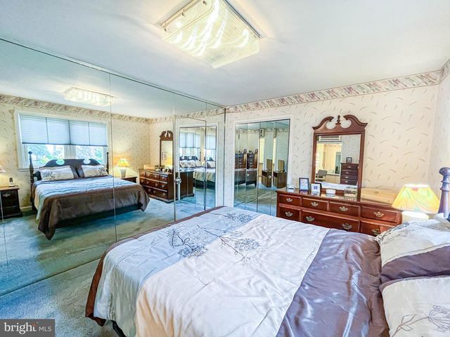 2514 HELEN DR W, Northfield, NJ 08225